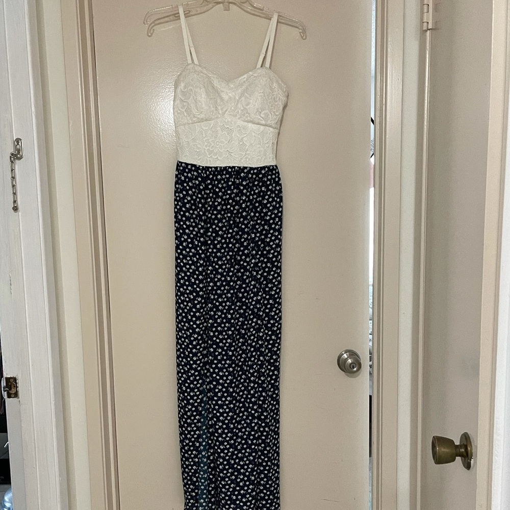 Summer dress navy and white top